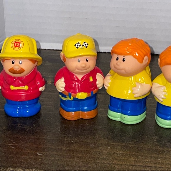 1998 Shelcore People Figurines Lot - Picture 6 of 7